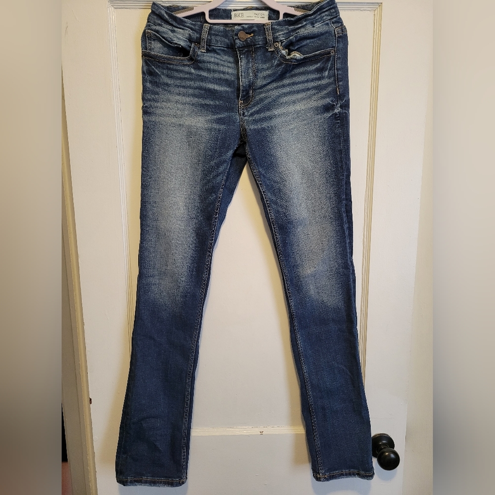 BKE Payton Mid-rise Universal Fit Straight Leg size 28